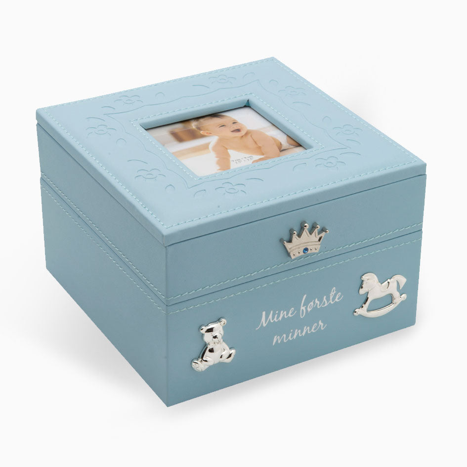 Minneskrin med musikk i blått