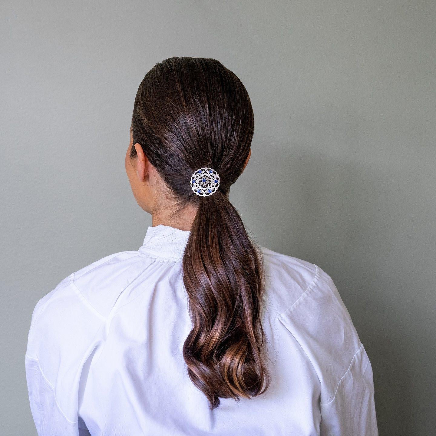 Hvit hårstrikk filigran med stein 920400